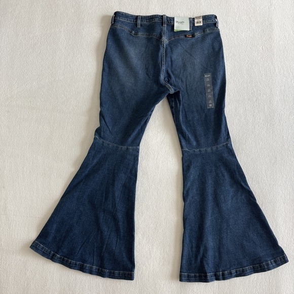 NWT Wrangler Retro High Rise Flare Womens Jeans 33x32 Western Rodeo Wide Leg - Picture 13 of 14